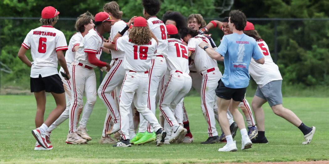 Walk-Off Champs! Life High School Waxahachie Outlasts State-Ranked Kennedale in 12 Innings